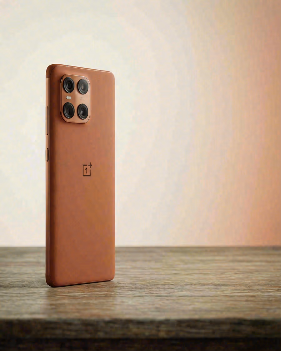Smartphone OnePlus sobre una mesa