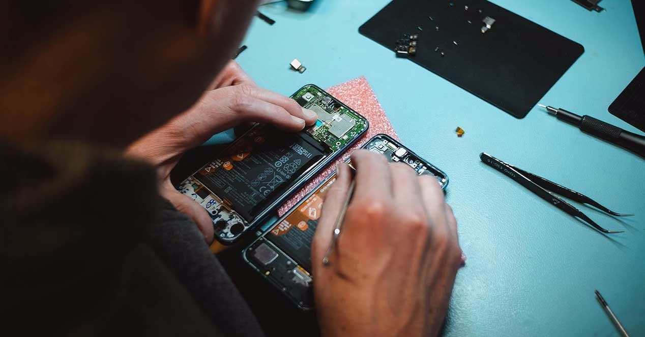 La reparación de teléfonos móviles en el 2026: Tendencias y perspectivas